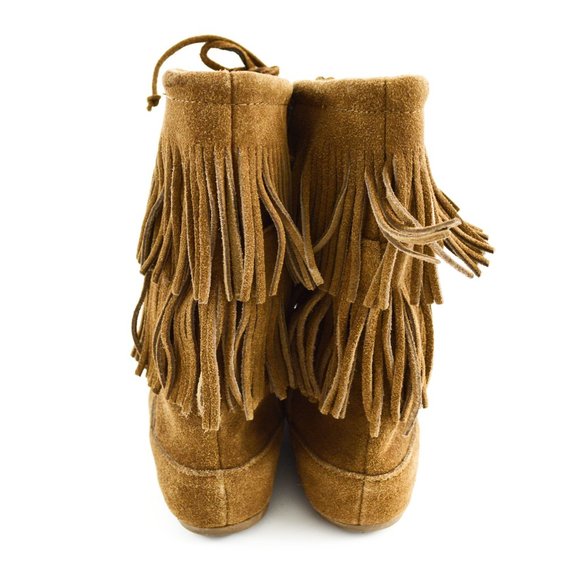 Minnetonka Fringe Boots #162-1813 - Picture 4 of 5